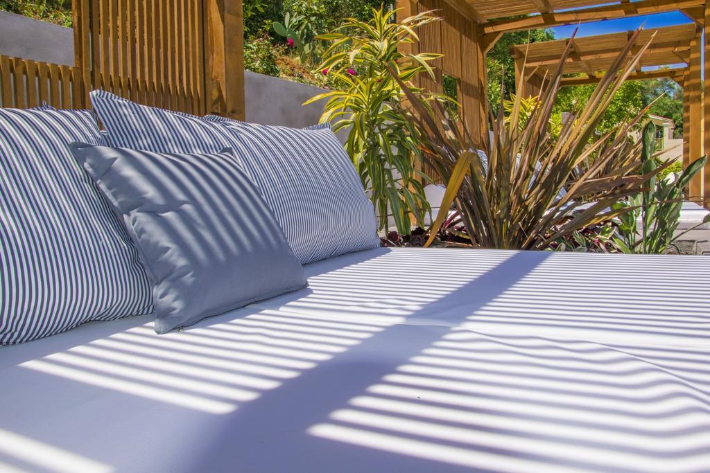 Ionian Eye Design Studios & Spa Месонги Экстерьер фото