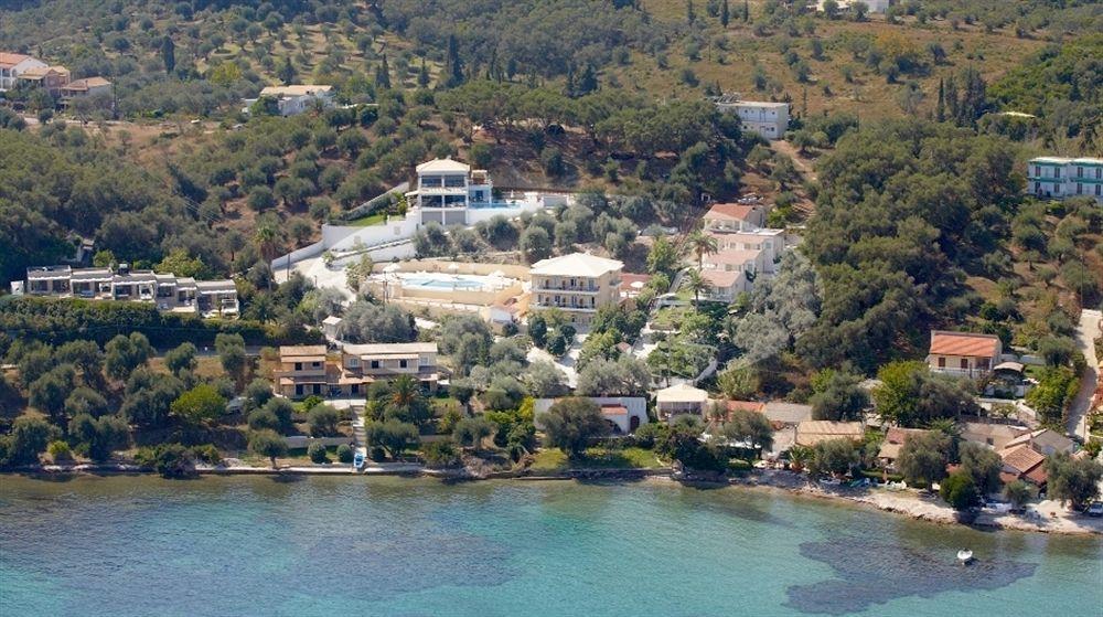 Ionian Eye Design Studios & Spa Месонги Экстерьер фото