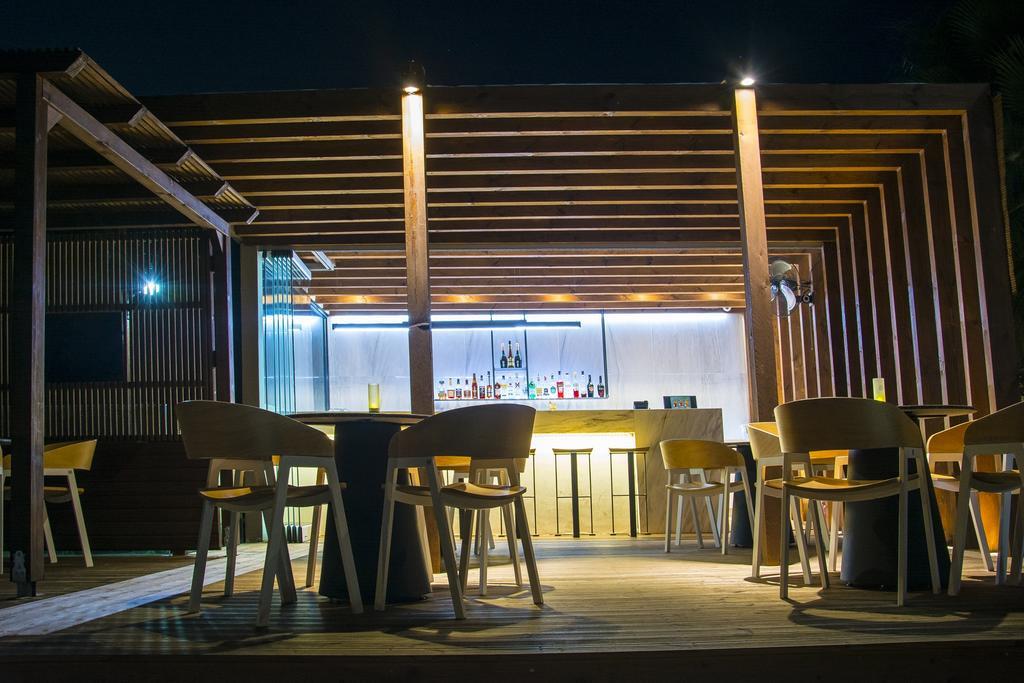 Ionian Eye Design Studios & Spa Месонги Экстерьер фото