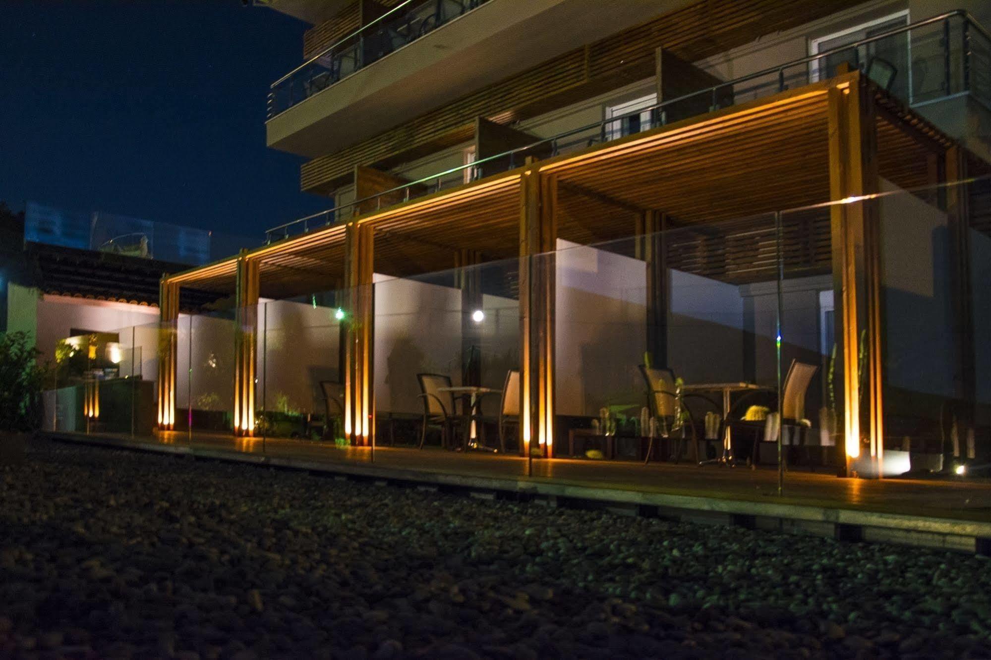 Ionian Eye Design Studios & Spa Месонги Экстерьер фото