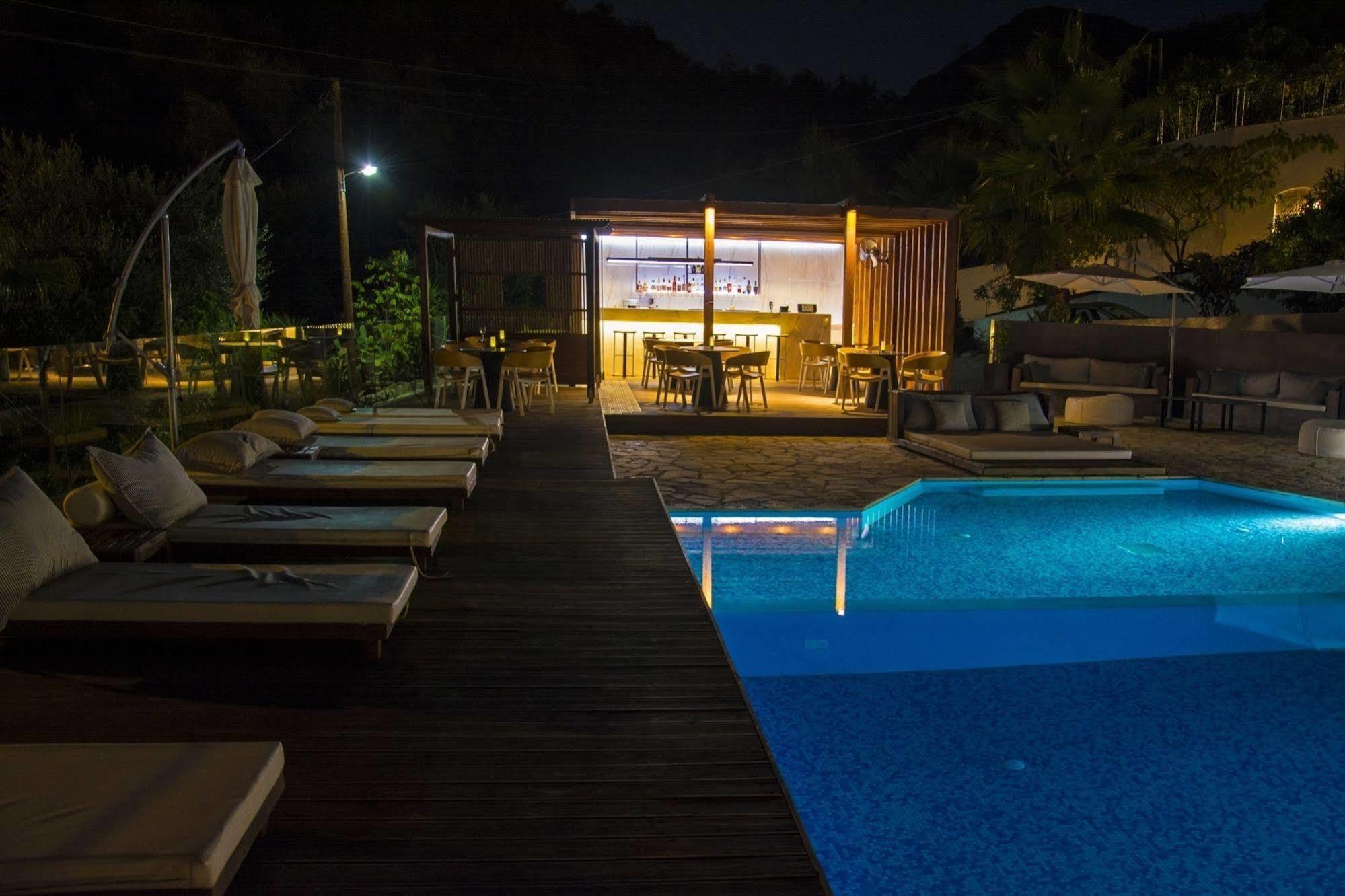 Ionian Eye Design Studios & Spa Месонги Экстерьер фото